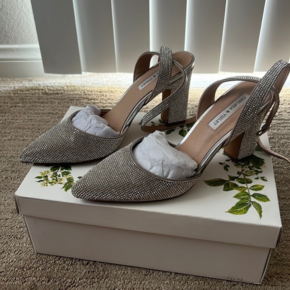 Chelsea & Violet Mary Rhinestone Embellished Pointed Toe Pumps - Picture 2 of 12